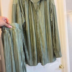 High Waist Women Shorts in Olive Green